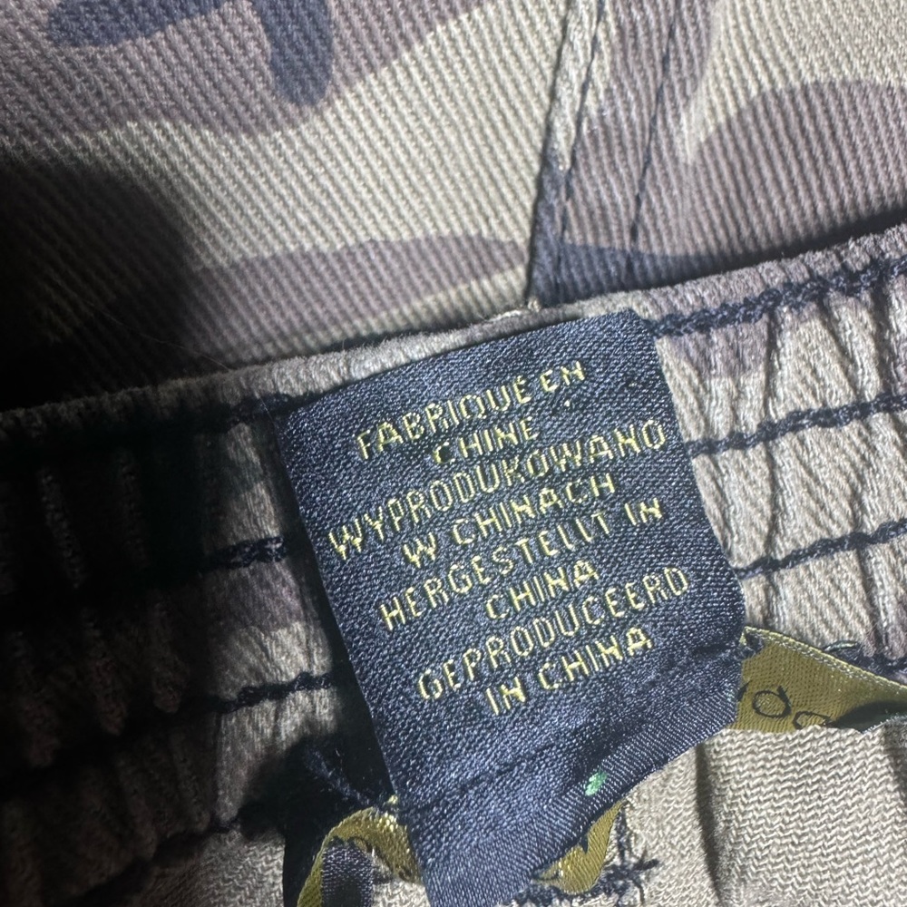 House of Harlow 1960 Women's Green Wide Leg Camo Cargo Pants - Picture 4 of 12